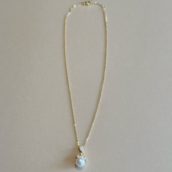 Elegant Gold Pearl Necklace #1551 - Picture 2 of 5